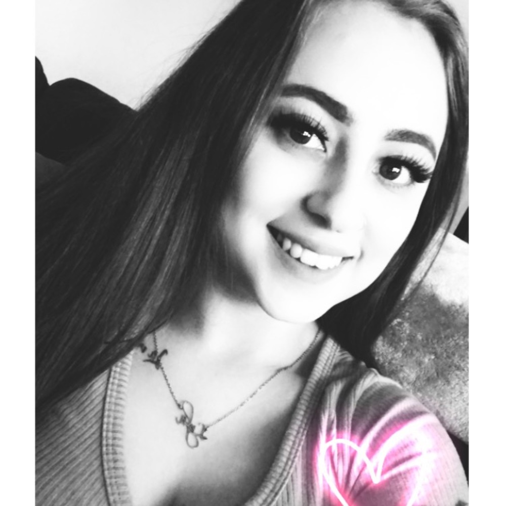 Meet your Posher, Sabrina